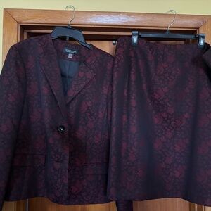 Red/black lace look ladies suit